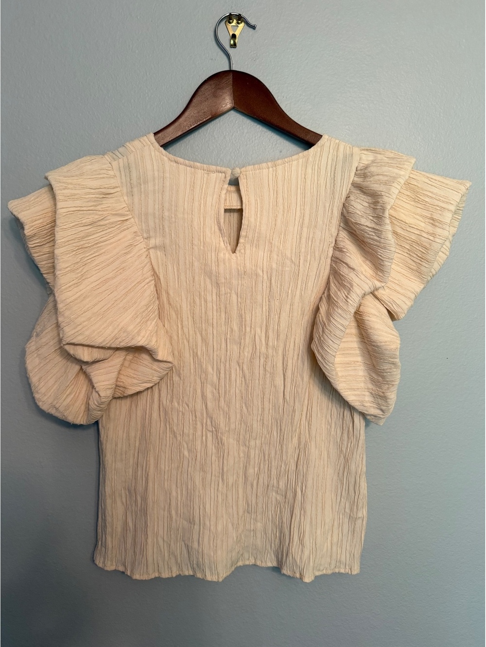 THML Butter Cream Blouse Size XS - Picture 3 of 3